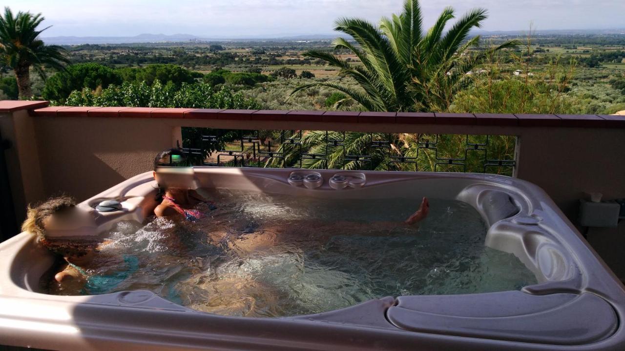 Appartement&Spa - Panoramic Olivars Pau Esterno foto